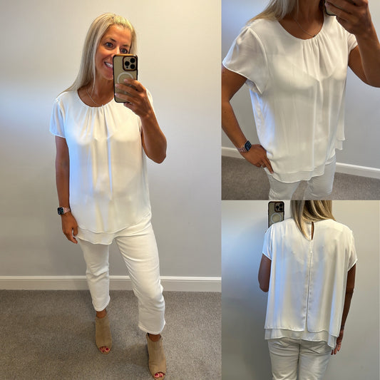 Wallis white floaty top size 18