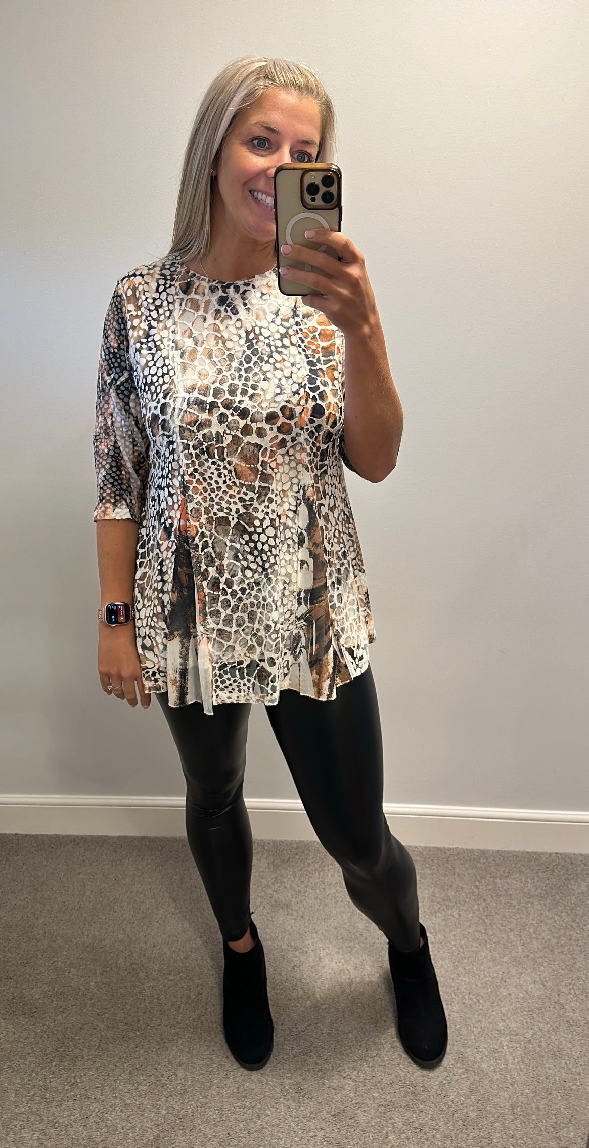 Casa Mia print top size M would fit upto size 16