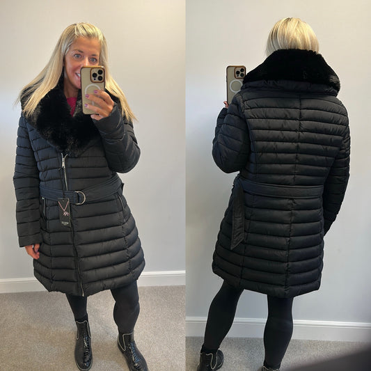 Wulux black padded faux fur collar (removable) size XXXL would fit upto size 18 brand new with tags