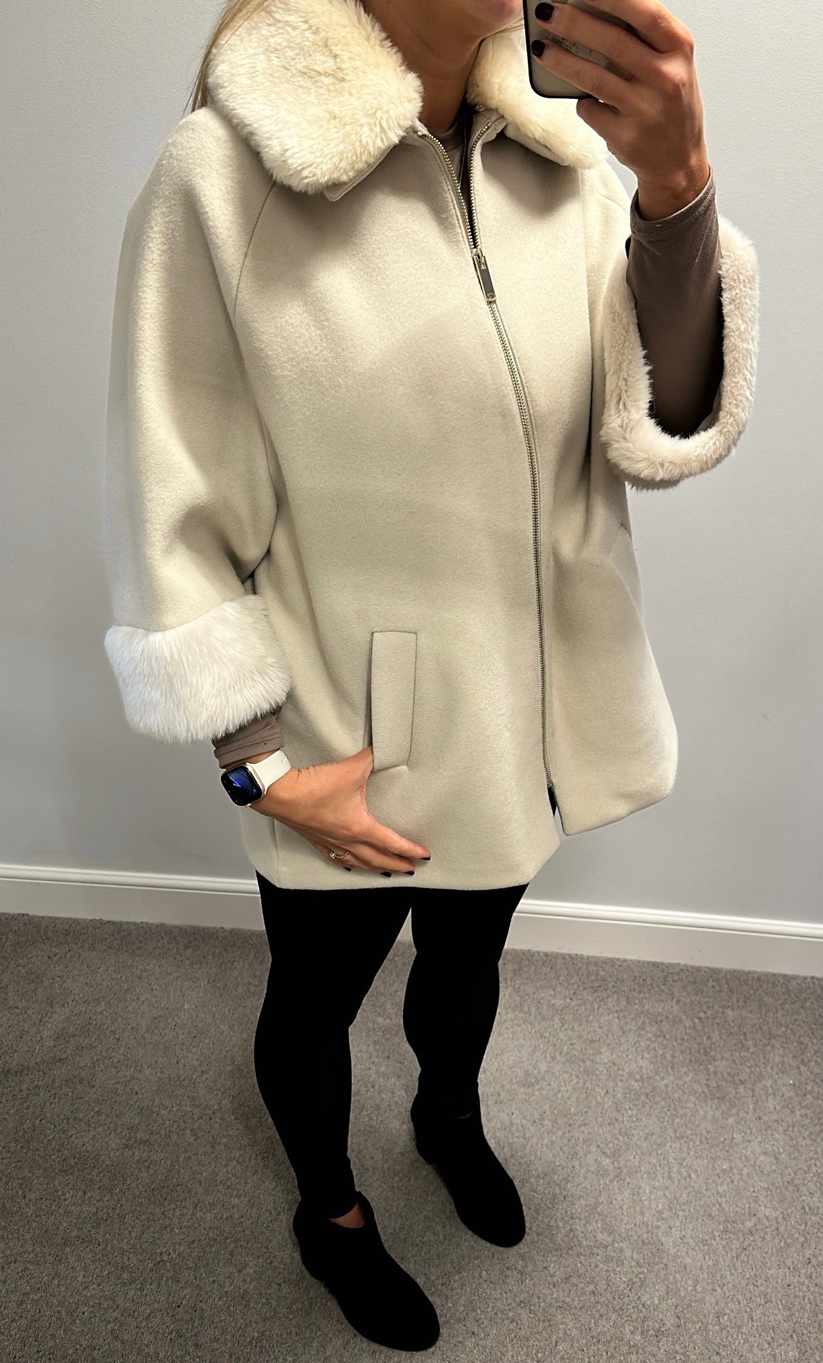 River island cream faux fur coat size 14 (oversized fit would fit upto size 16)