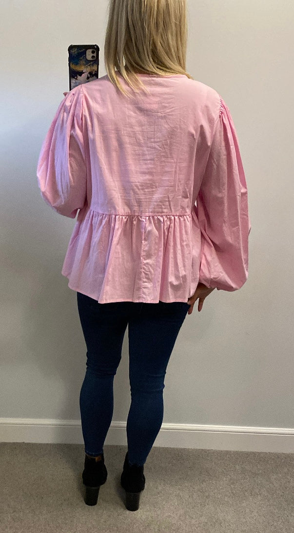 Pieces pink black bow top size xl would fit upto size 18