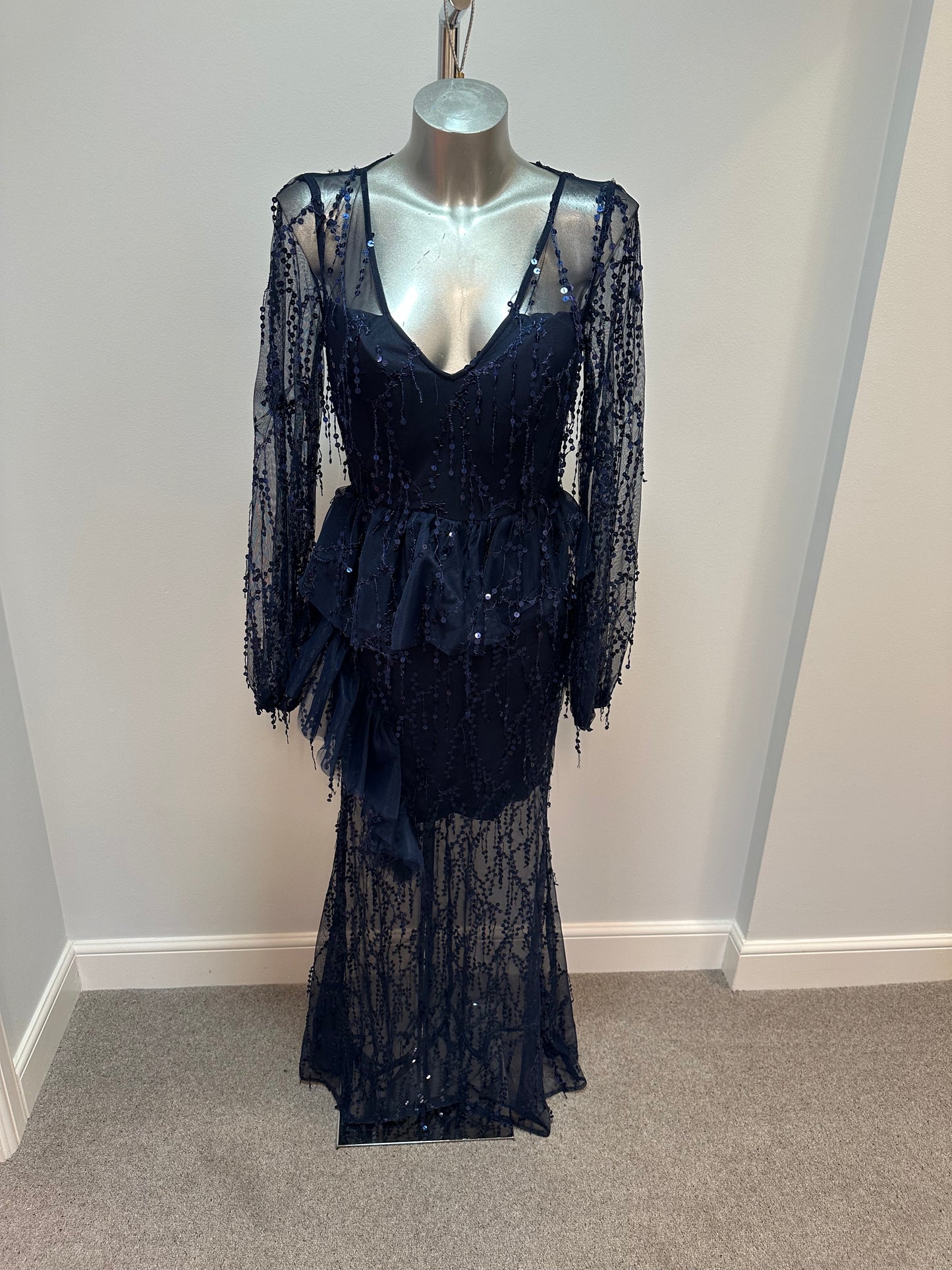 Giffniseti navy sequin evening dress size M would fit upto size 10