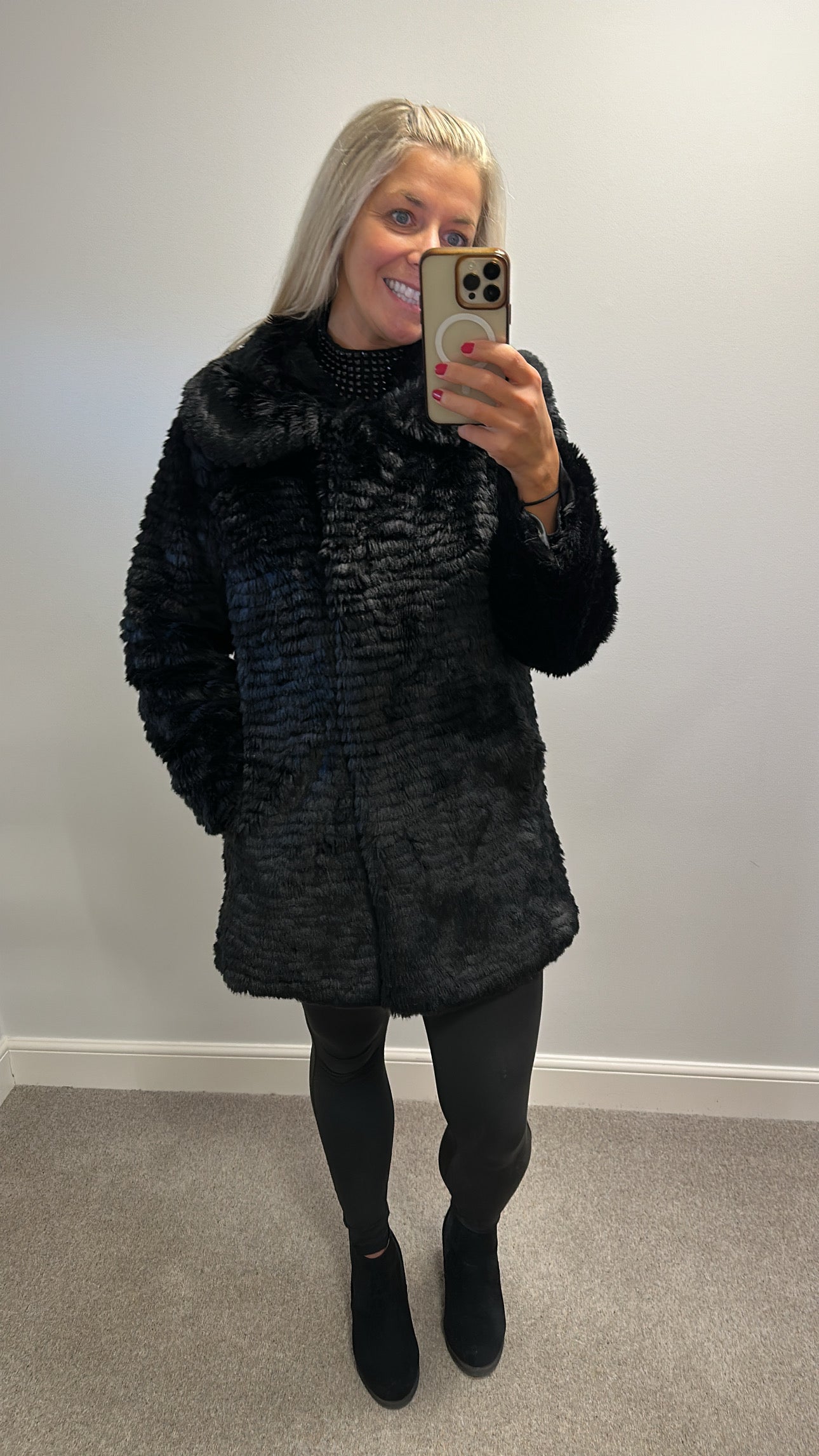 Kaliko Black faux fur jacket size 12