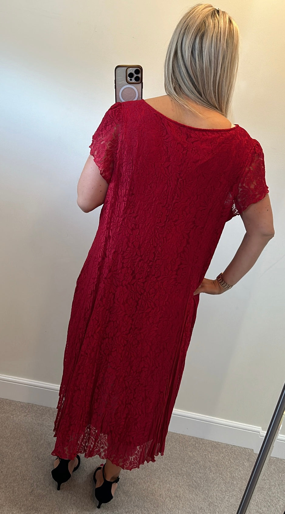 Changes by together red lace dress size 22