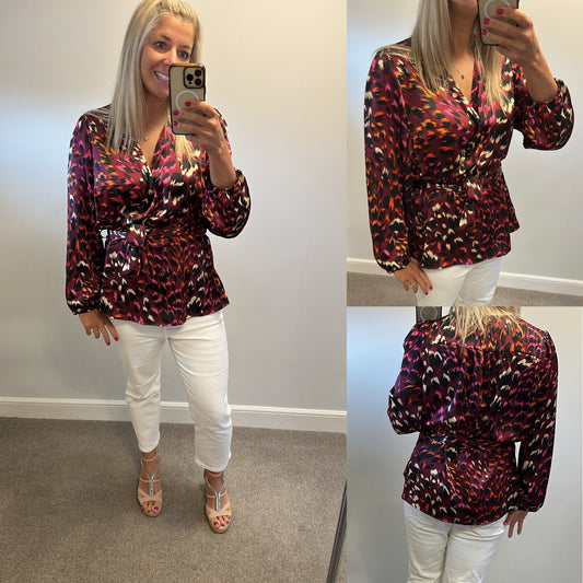 Girl in mind burgundy print top size 18