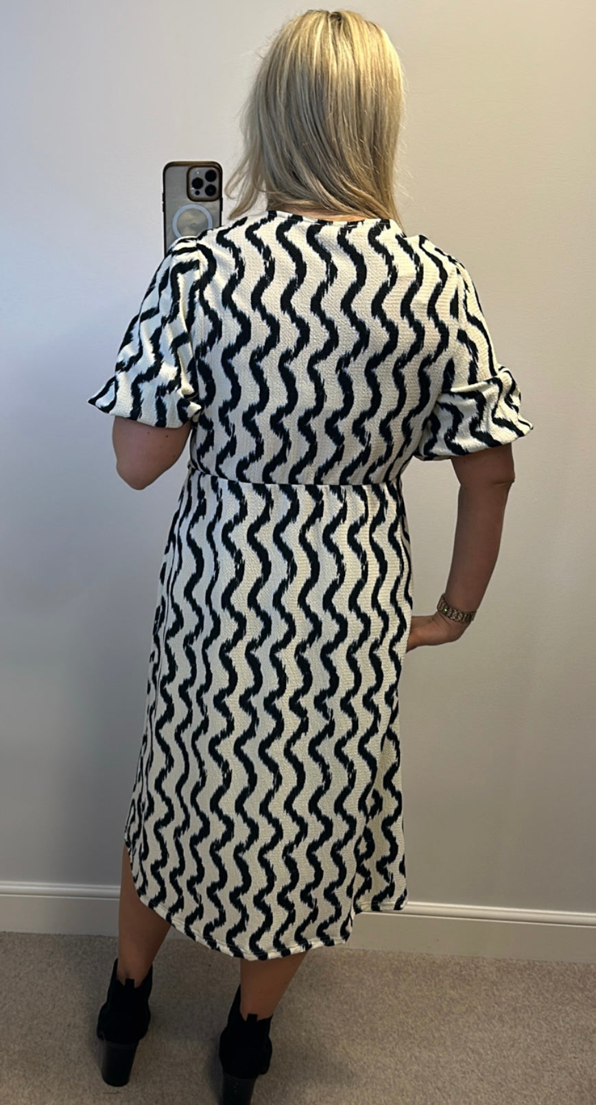 Papaya Blue print dress size 16