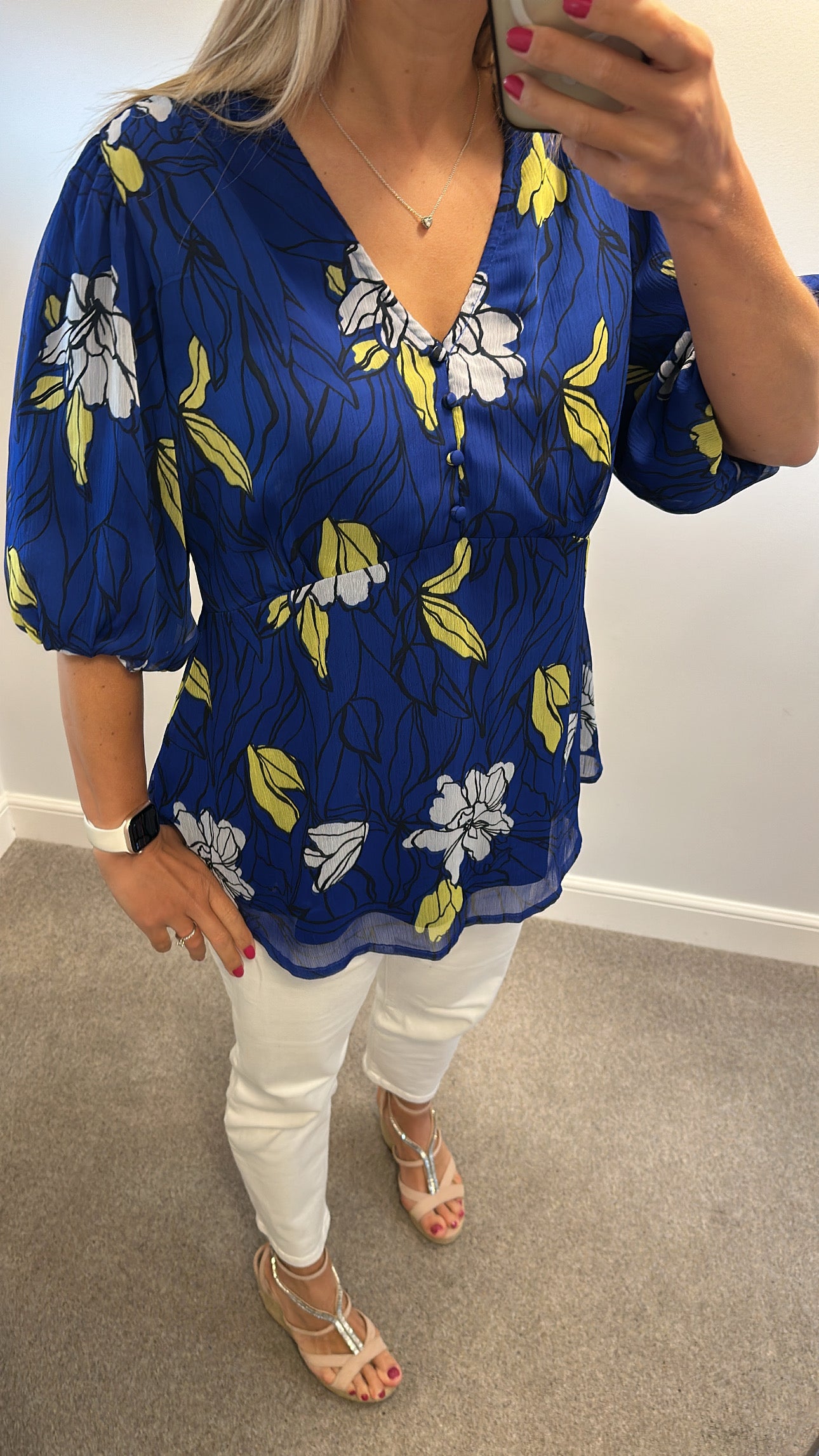JD Williams blue floral print top size 18