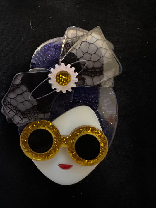 Acrylic ladies vintage style brooch
