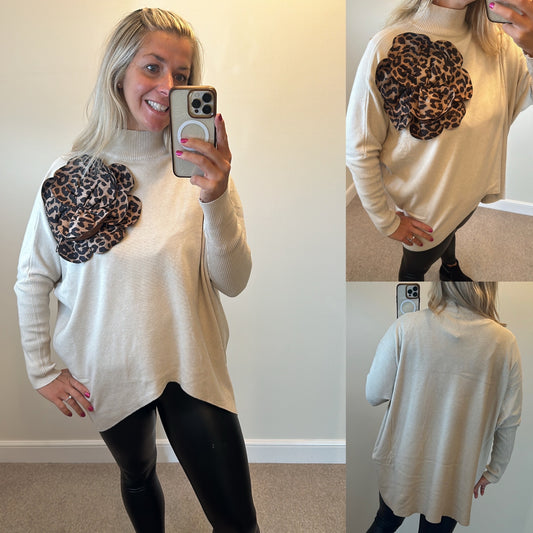 Laetitia Mem cream and leopard print bow jumper  One size upto size 20 Brand new with tags