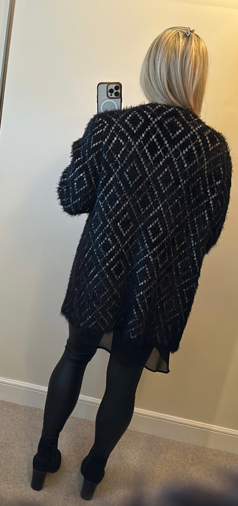 Black cosy knit cardigan one size fitting upto size 18