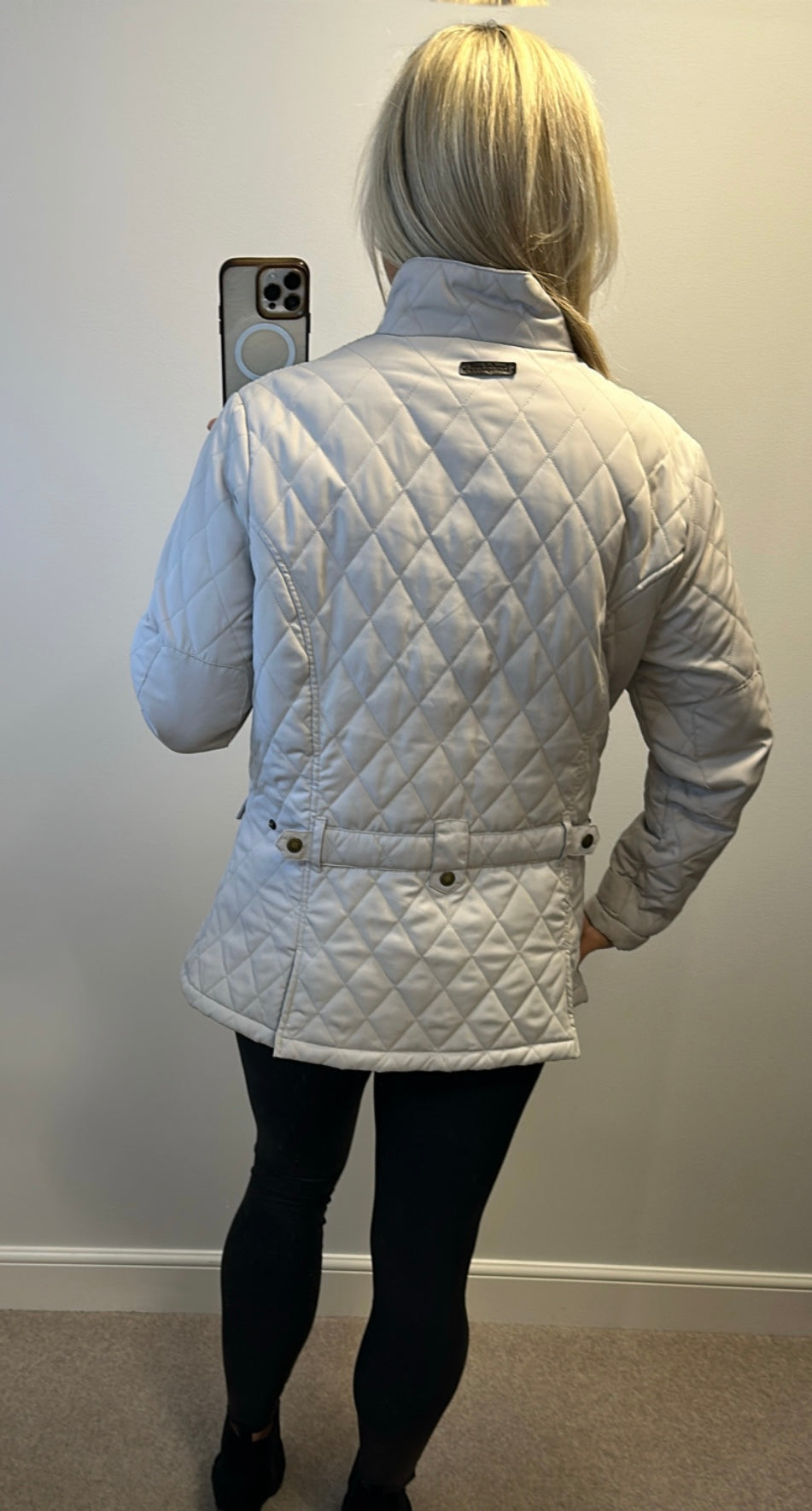 Hawkshead cream quilted jacket size 18