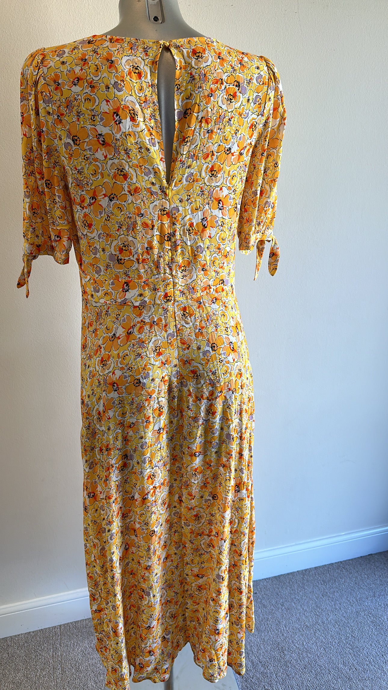 Oliver bonas yellow floral dress size 10