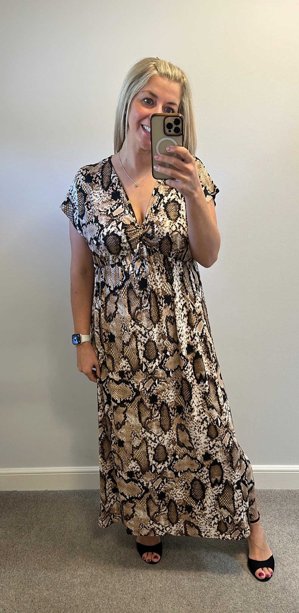 Splendour snakeskin print maxi dress one size fitting upto size 16