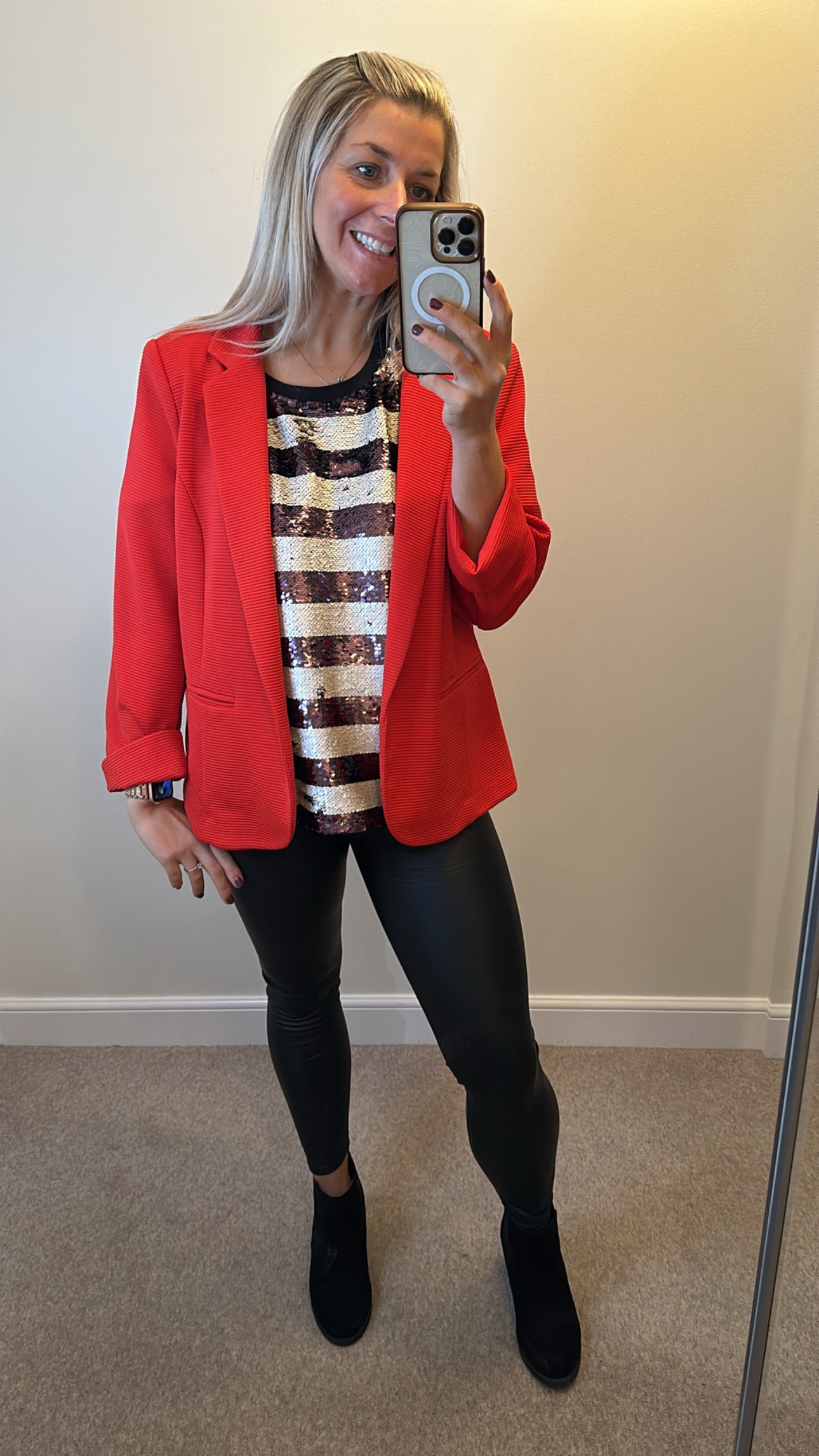 M&co red blazer size 20