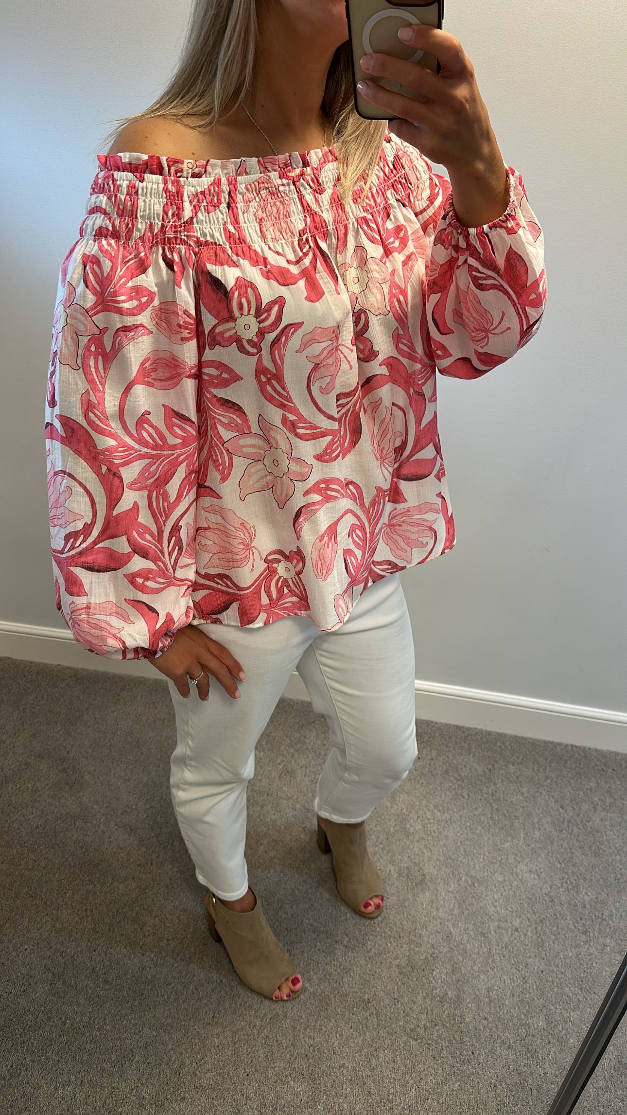 H&M pink floral off shoulder top size L would fit upto size 18