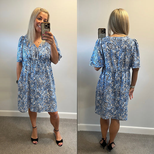 George blue and white print dress size 18 brand new with tags