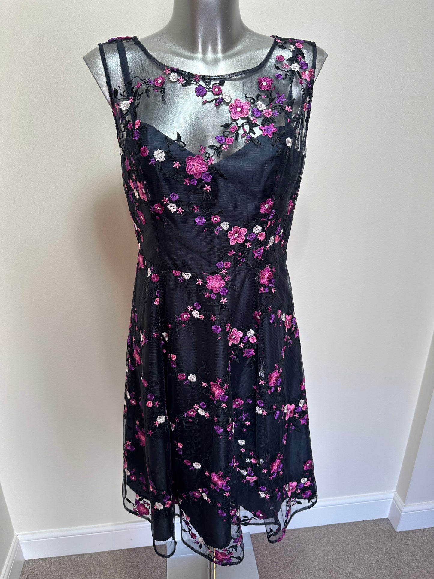 Phase eight black embroidered dress size 14 (neat size 14-more suited to size 12)