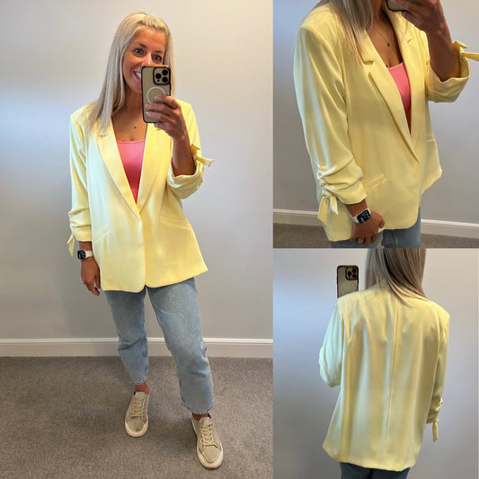 River Island yellow blazer size 18 brand new with tags