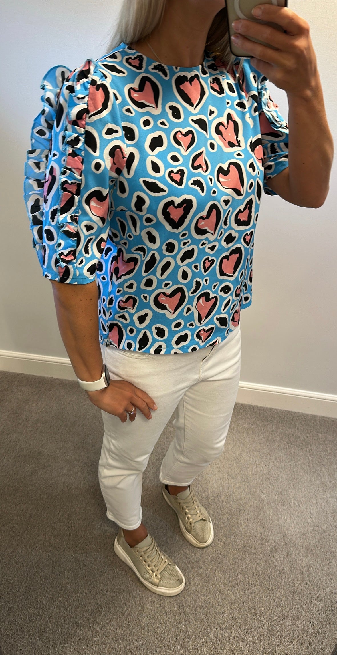 Girl in mind blue heart top size 12