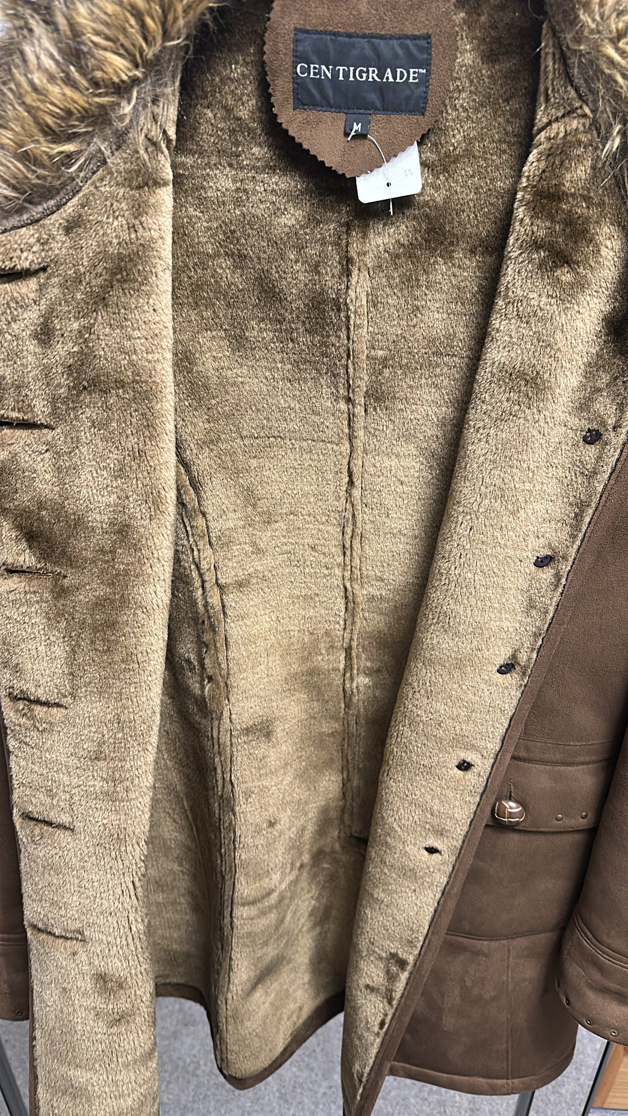 Centigrade brown faux fur collar size M would fit upto size 14