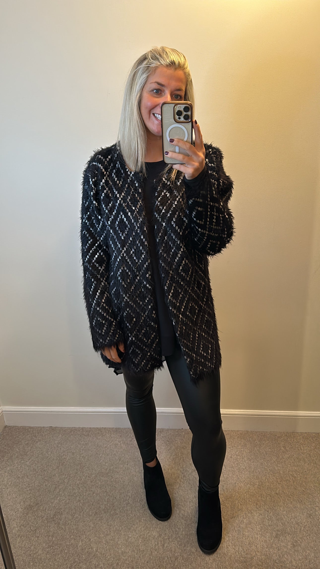 Black cosy knit cardigan one size fitting upto size 18