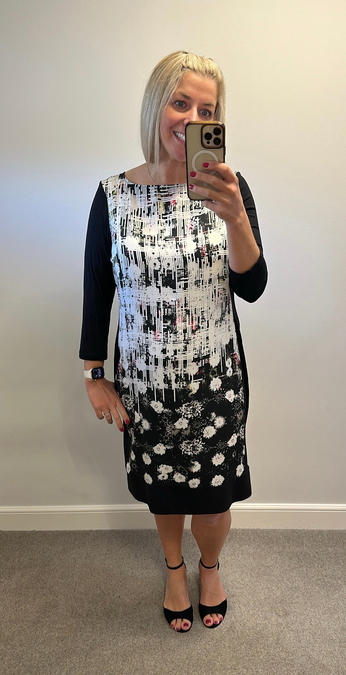 Damsel in a dress black and white print dress size 16