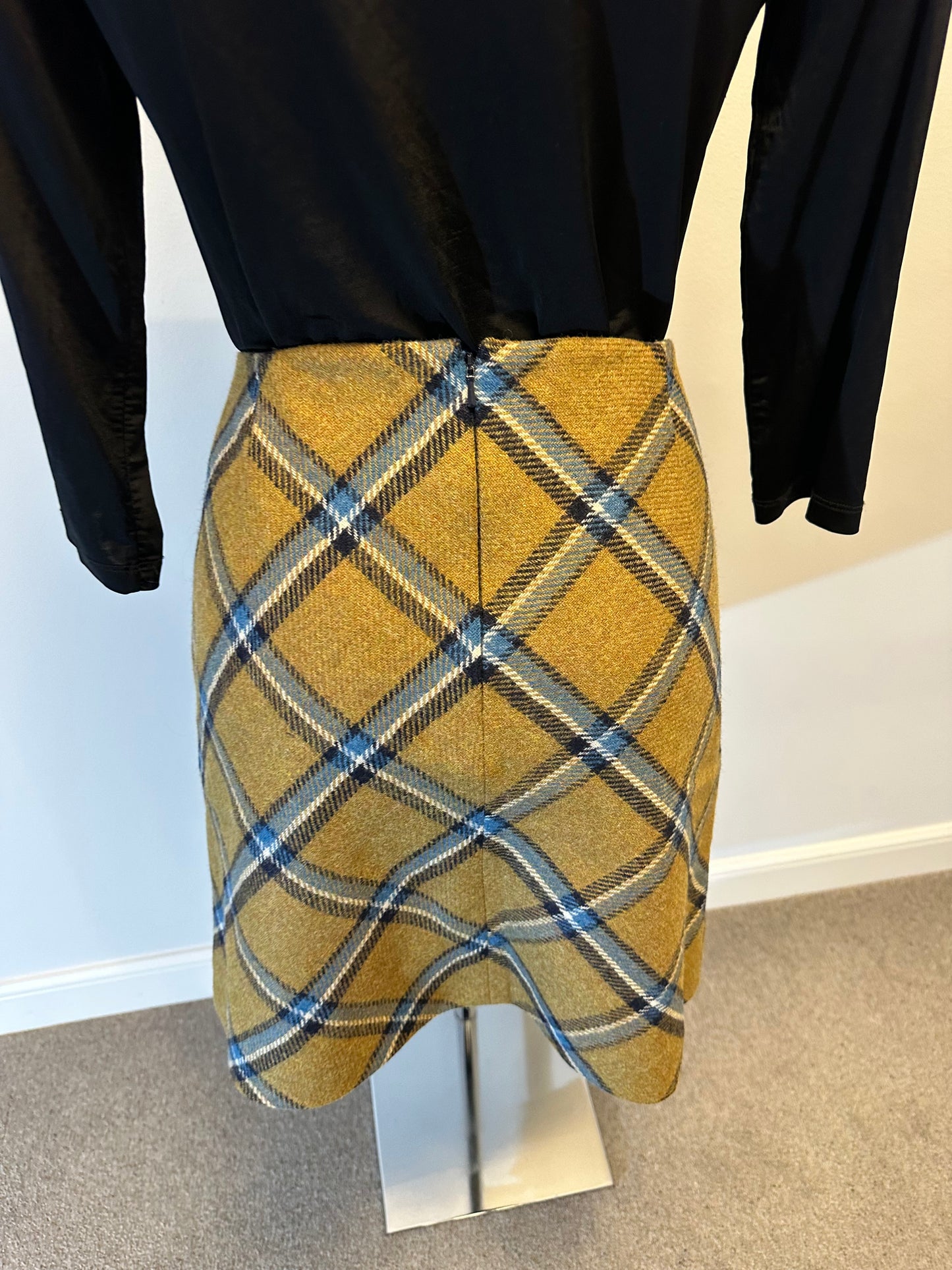 Hobbs mustard / blue “Moon” lana plaid skirt size 12