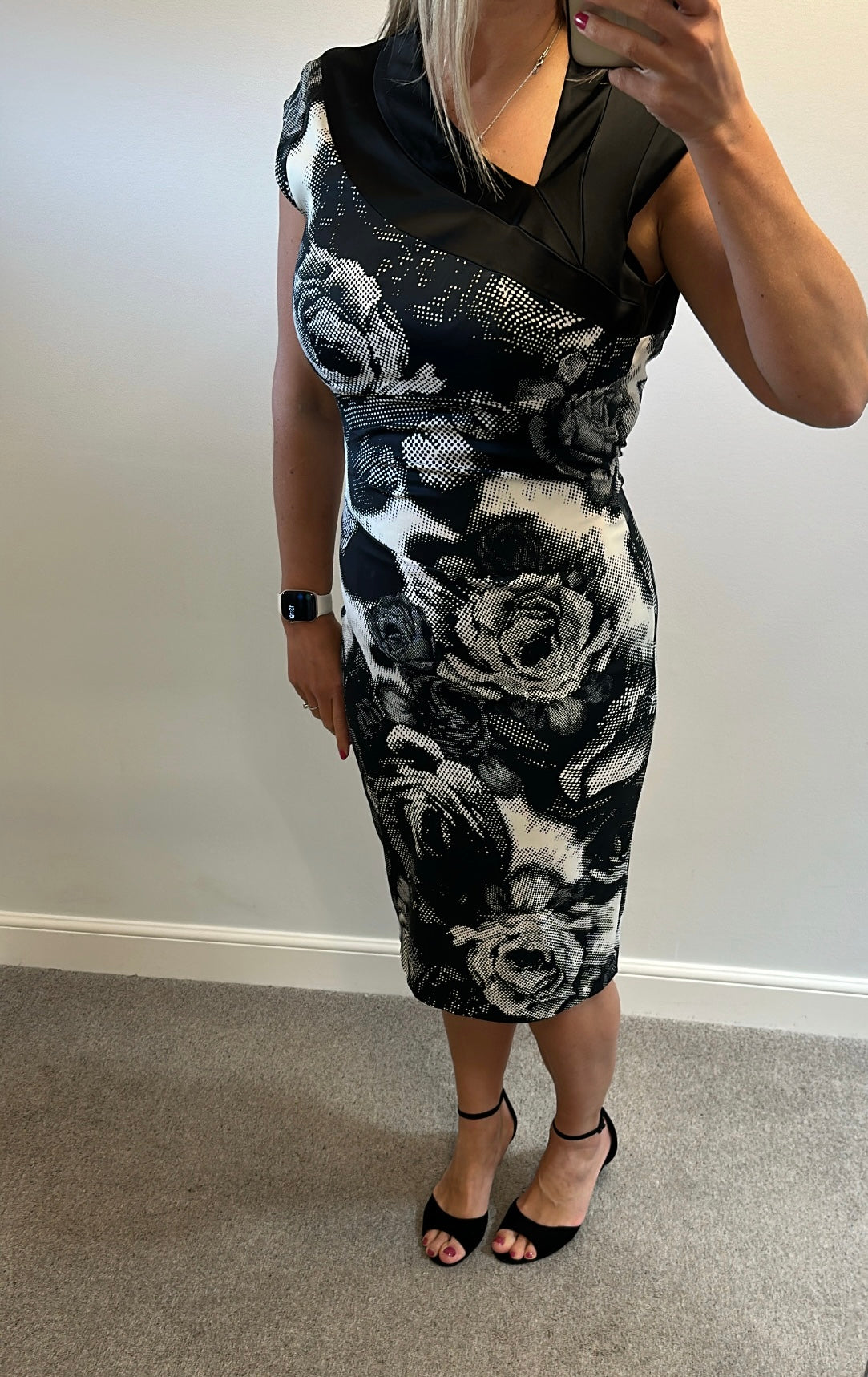 Karen Millen black floral dress small size 14