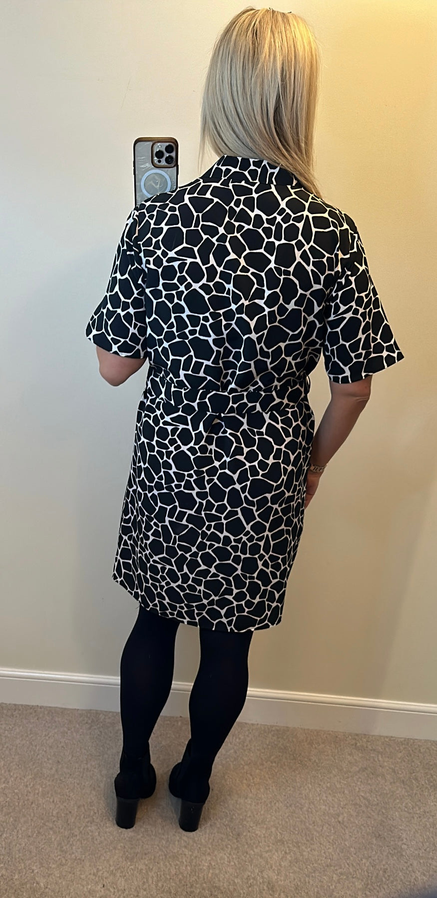 Papaya black / white print dress size 14