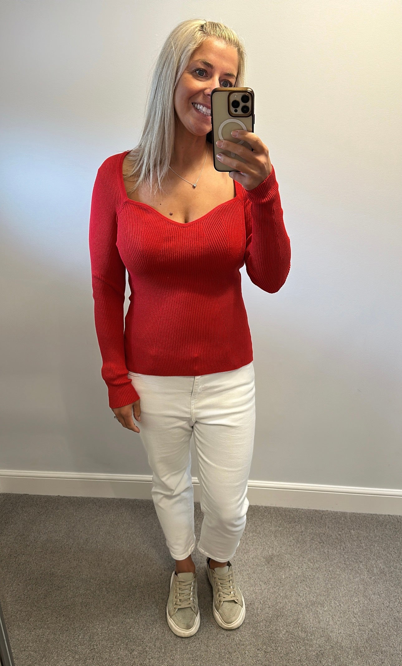 Sosander red knit top size 12