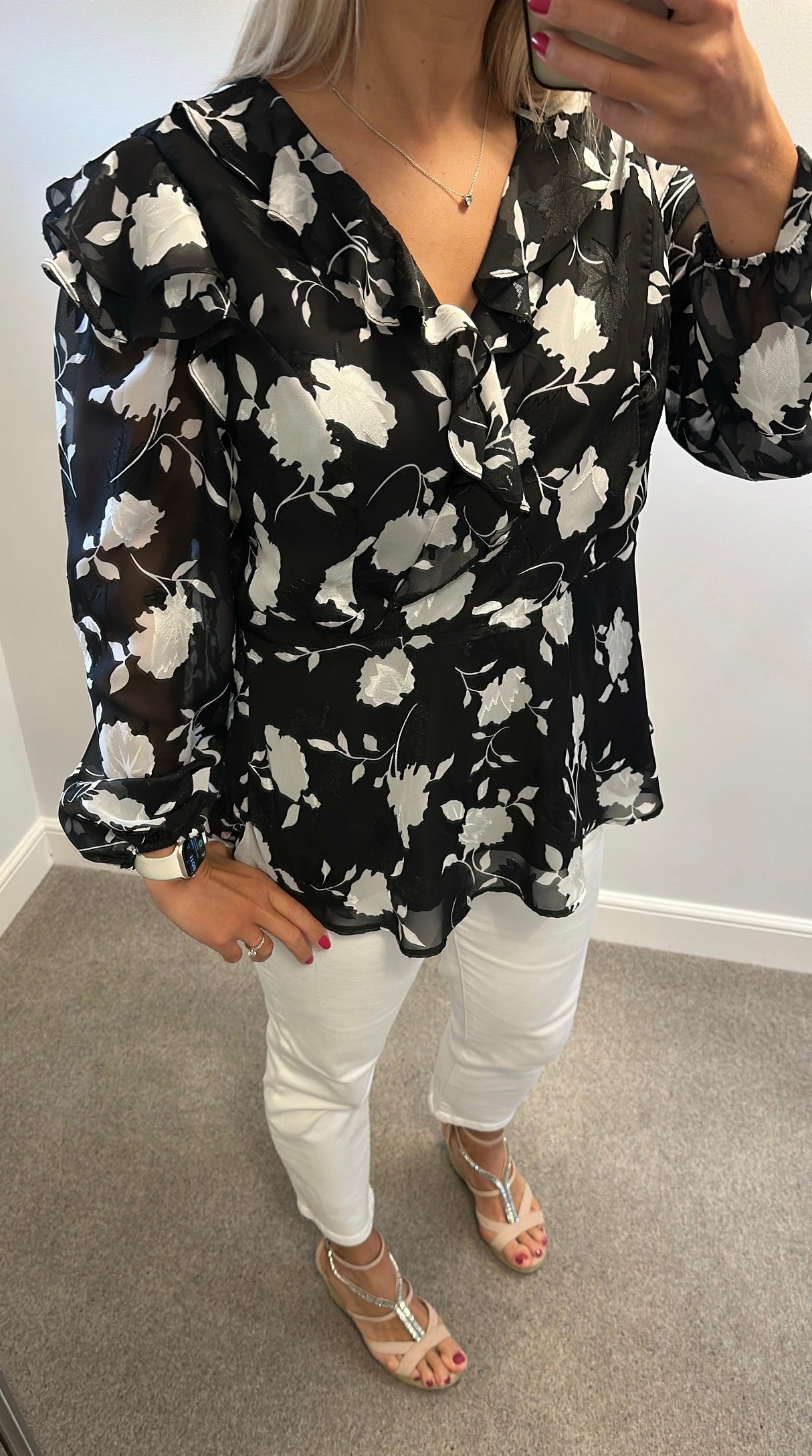Quiz black floral top size 18