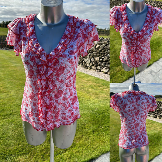 Peruna red floral top size 10