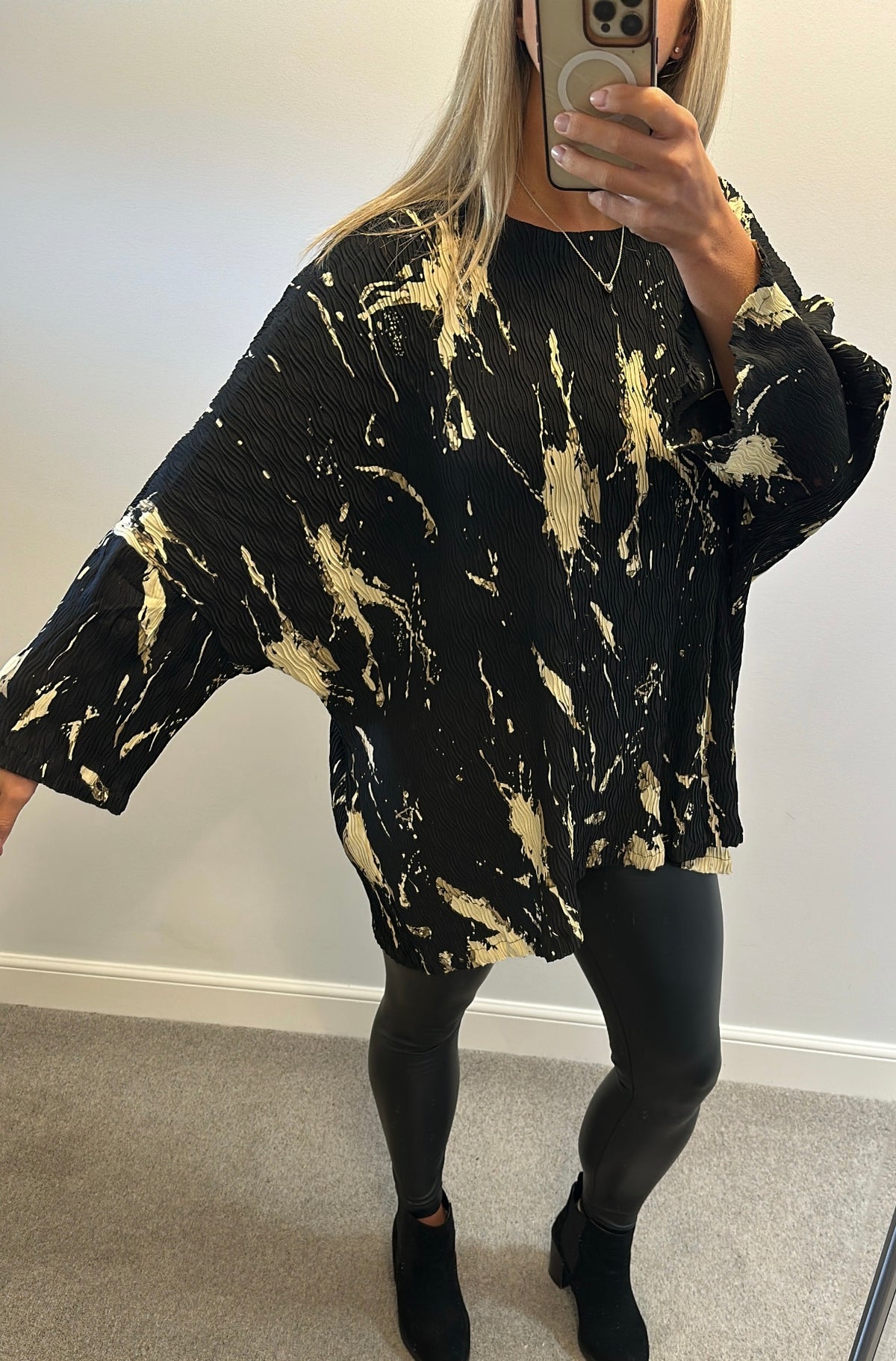 Bella blue black and beige print top size L/XL fitting upto size 20+