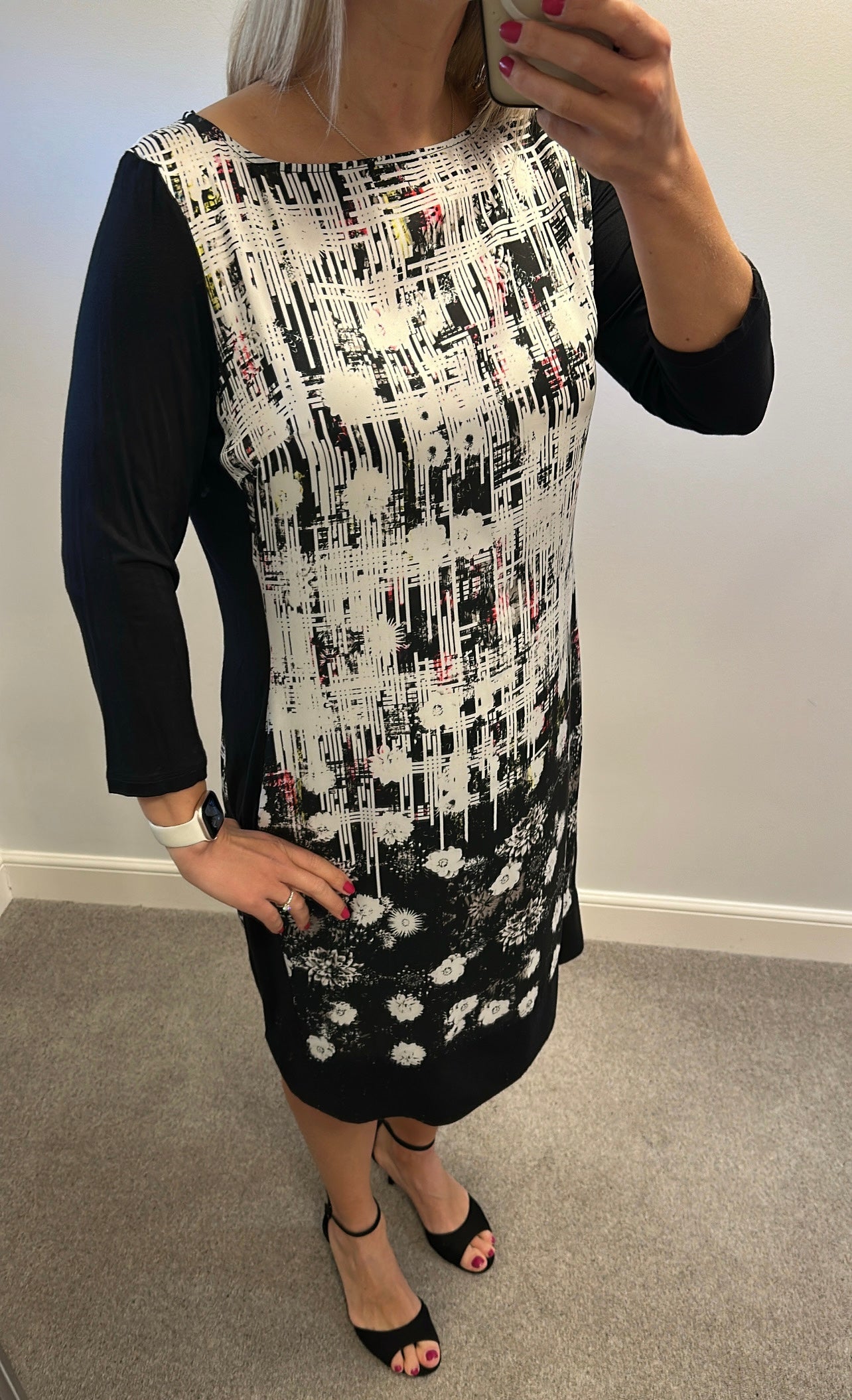 Damsel in a dress black and white print dress size 16