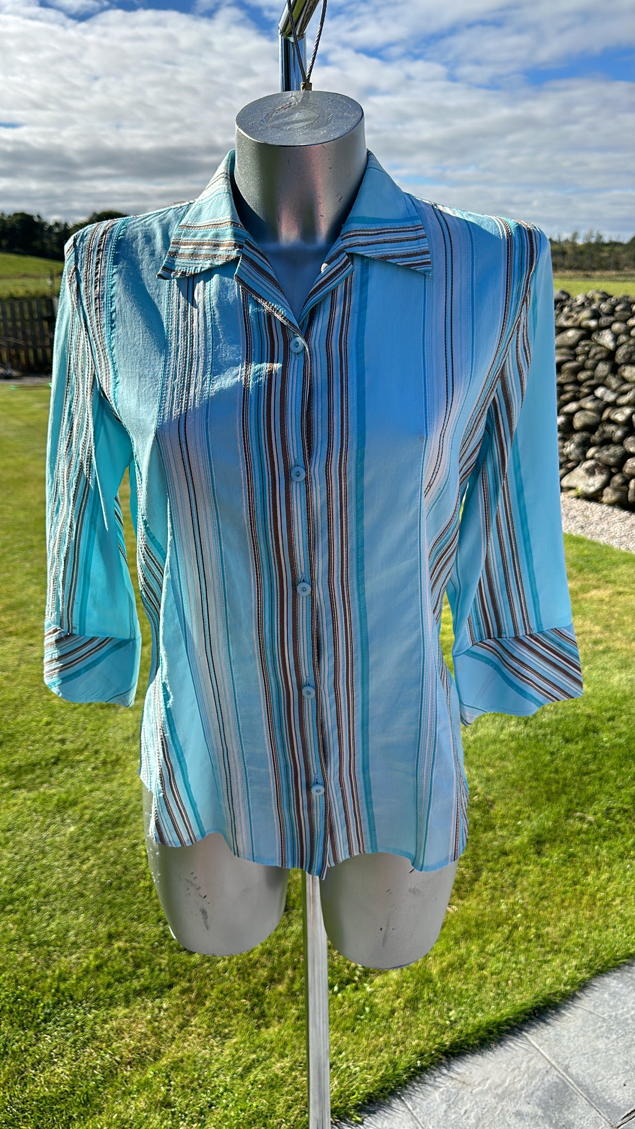 Lebek collection turquoise pinstripe shirt size 10