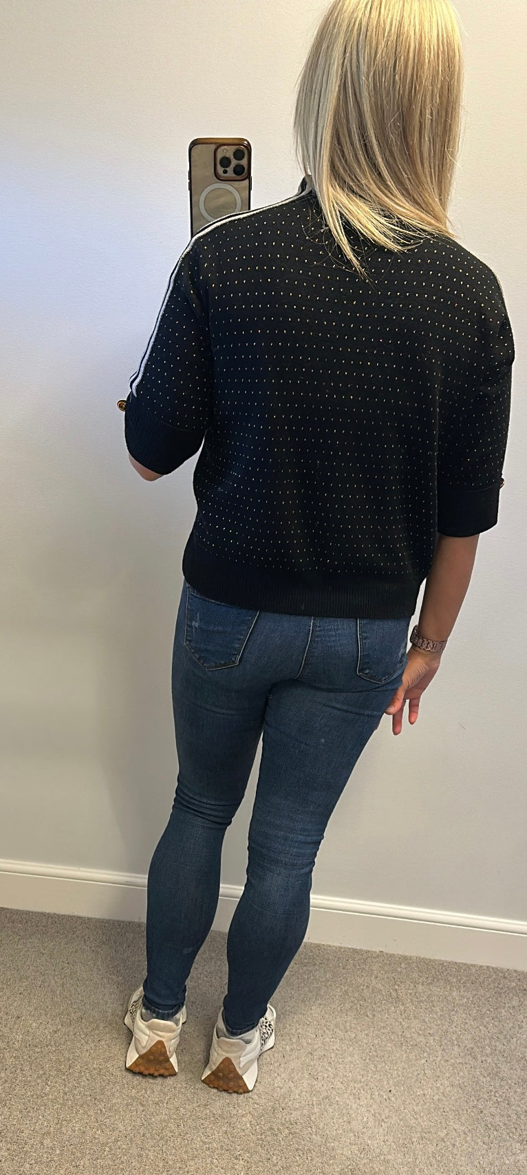 Fabrizia Italy black and gold stripe jumper would fit upto size 14