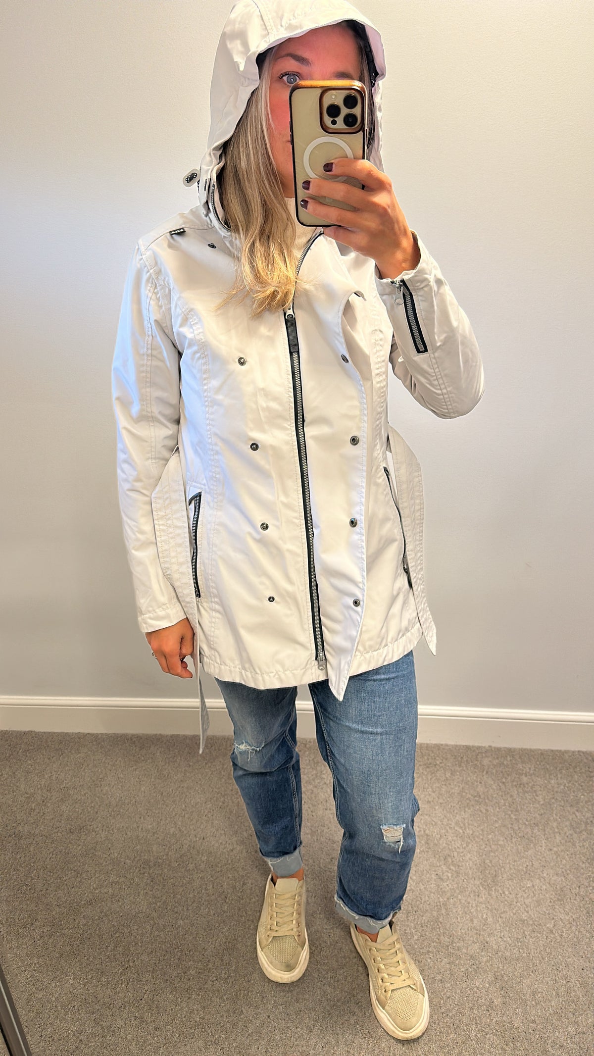 Helly Hansen off white Welsey II Waterproof Trench Coat size M would fit upto size 12 also available in black