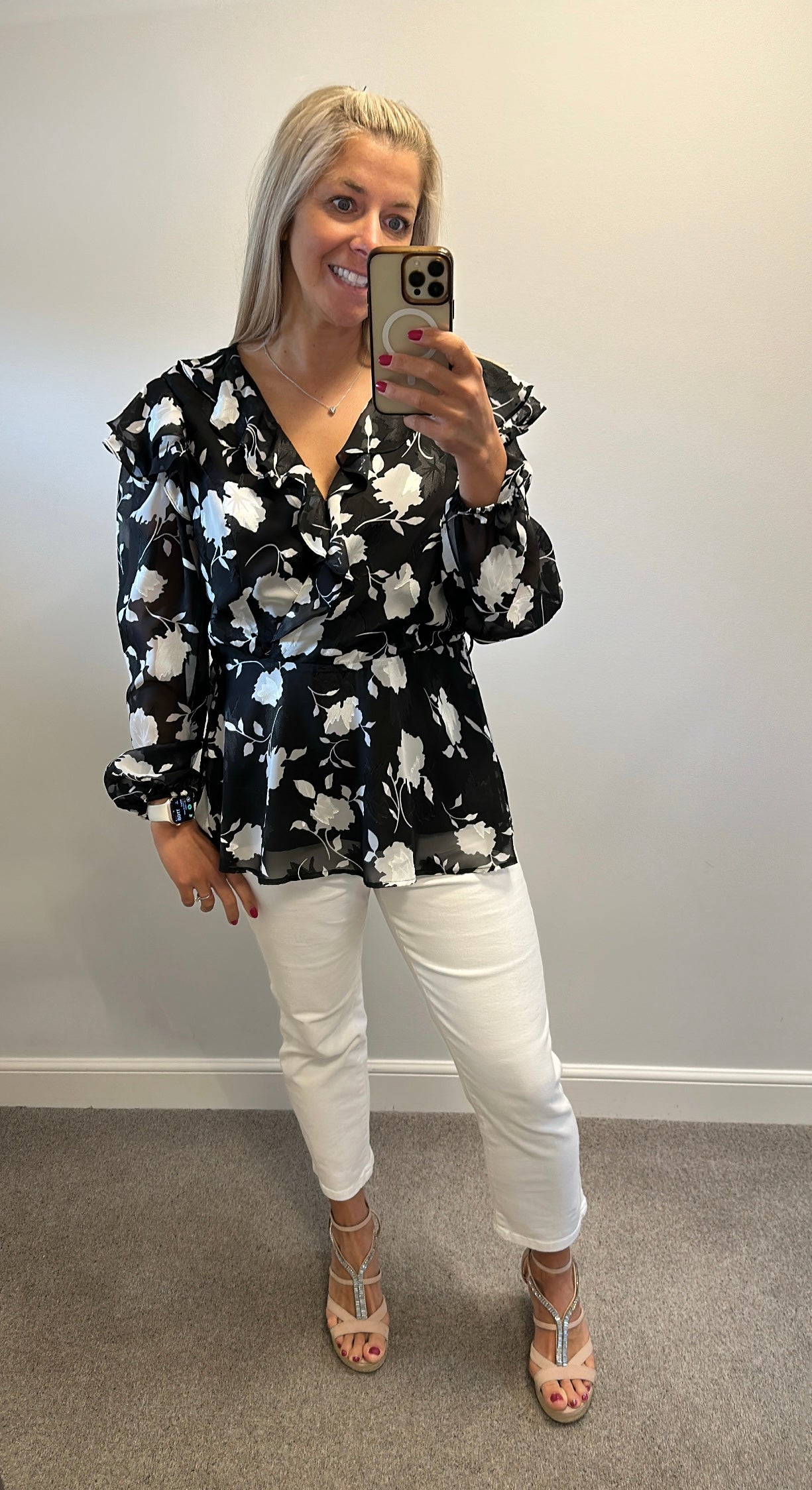 Quiz black floral top size 18