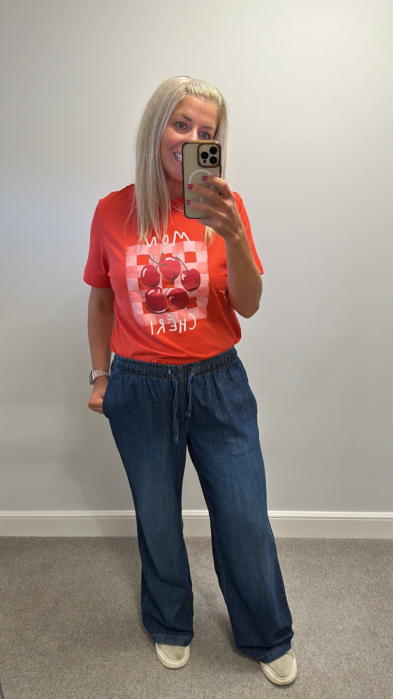 Denim wide leg jeans with elasticated waist.
