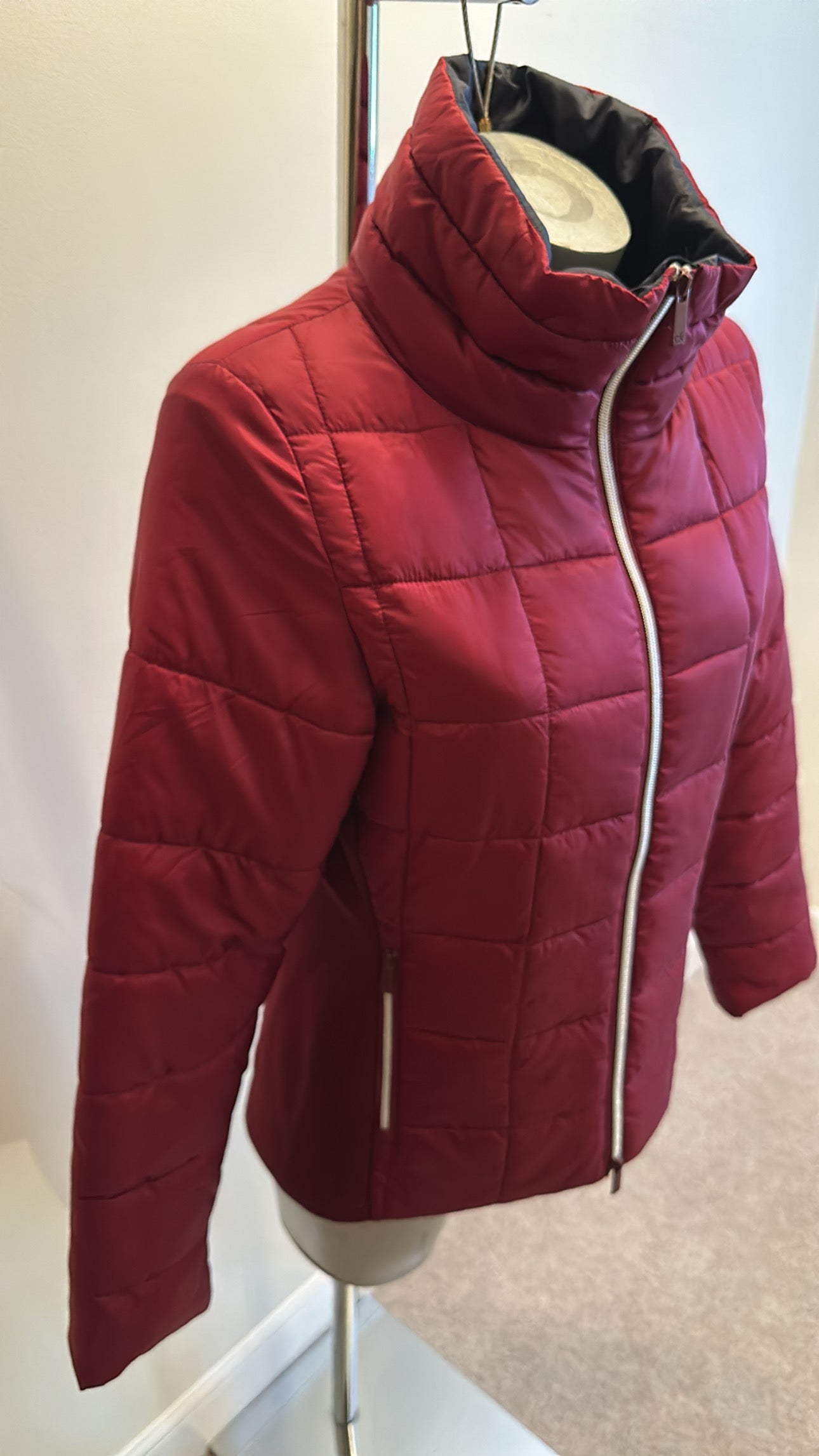 Calvin Klein burgundy quilted jacket size 10