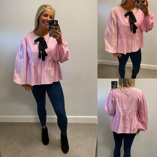 Pieces pink black bow top size xl would fit upto size 18