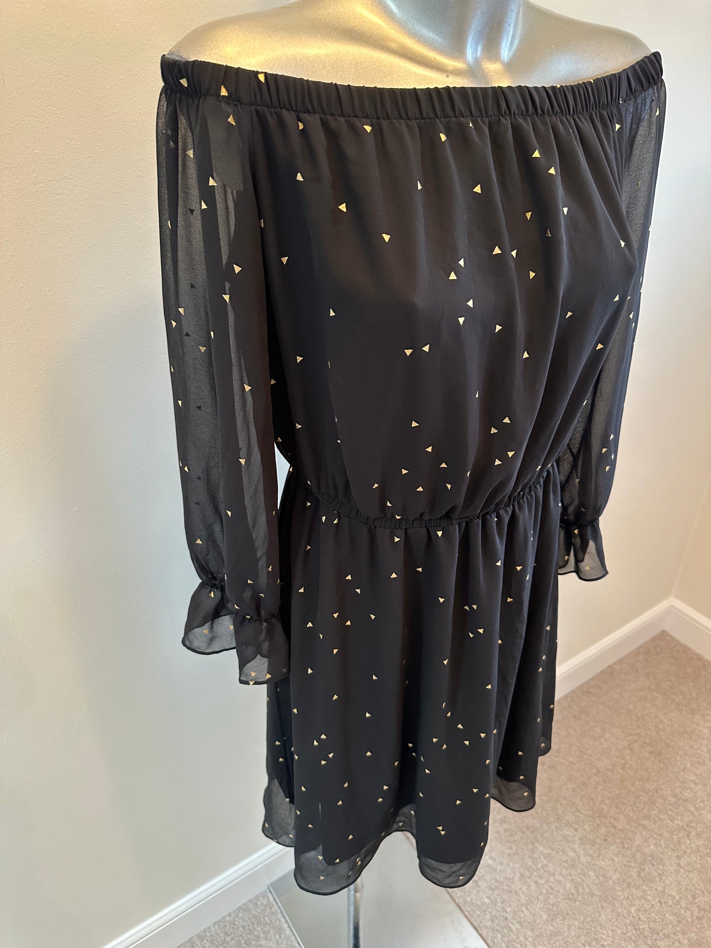 Sosander black and gold off shoulder dress size 12