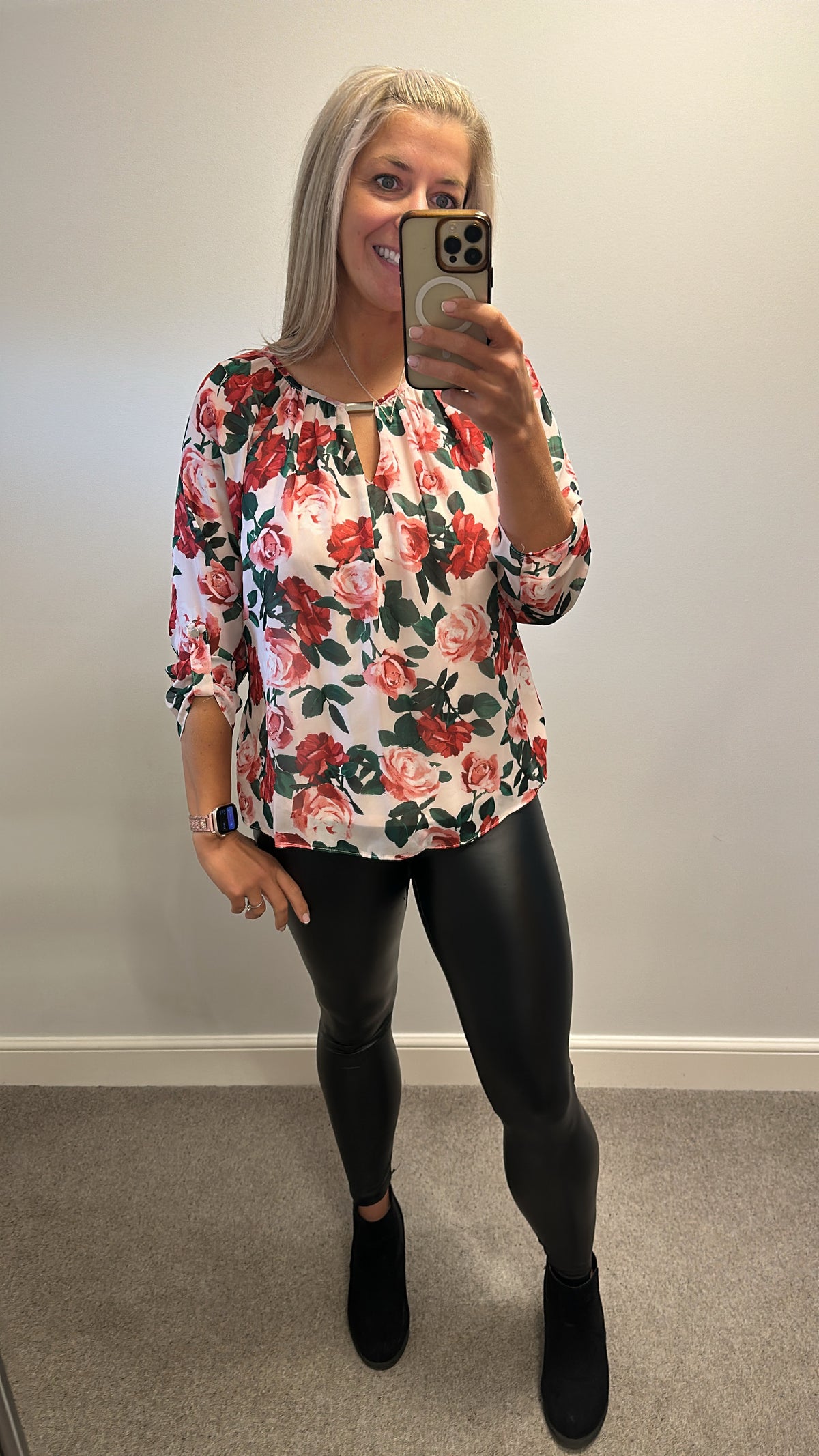 Billie & blossom floral sheer blouse with elasticated sleeves size 14