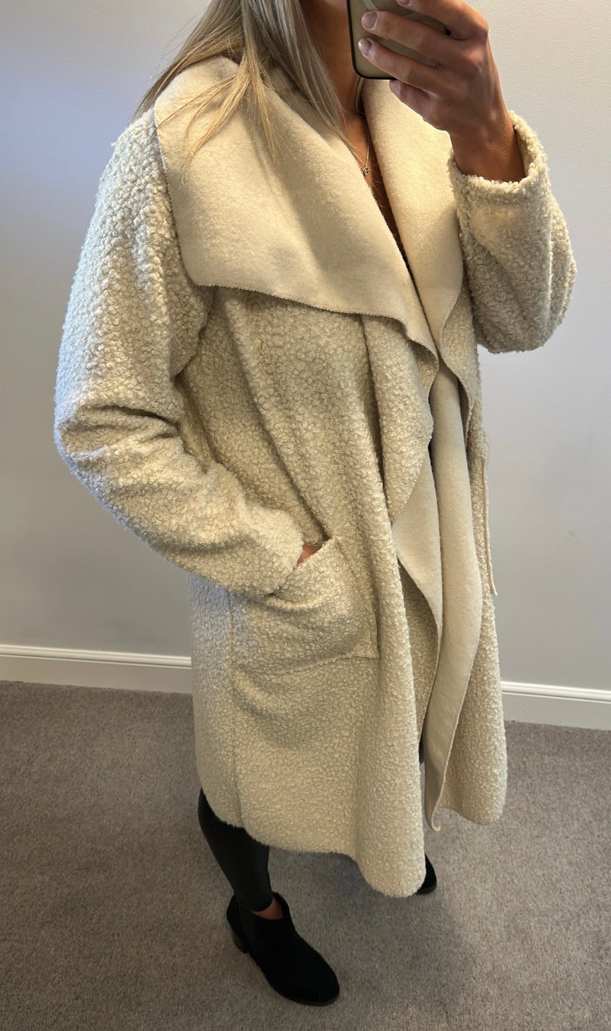 Glossy made in Italy Cream Teddy bouchle cardigan one size would fit upto size 16