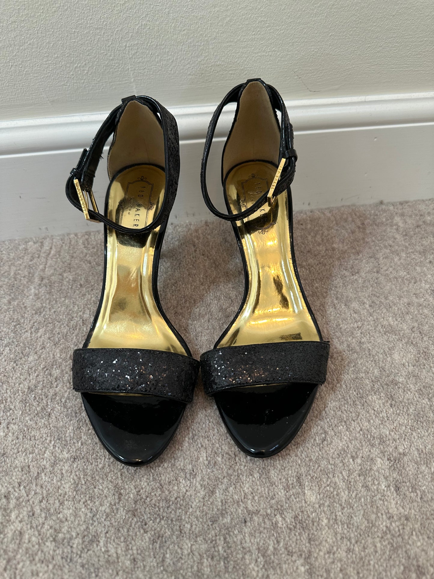 Ted Baker black glitter sandals size UK 6 

brand new