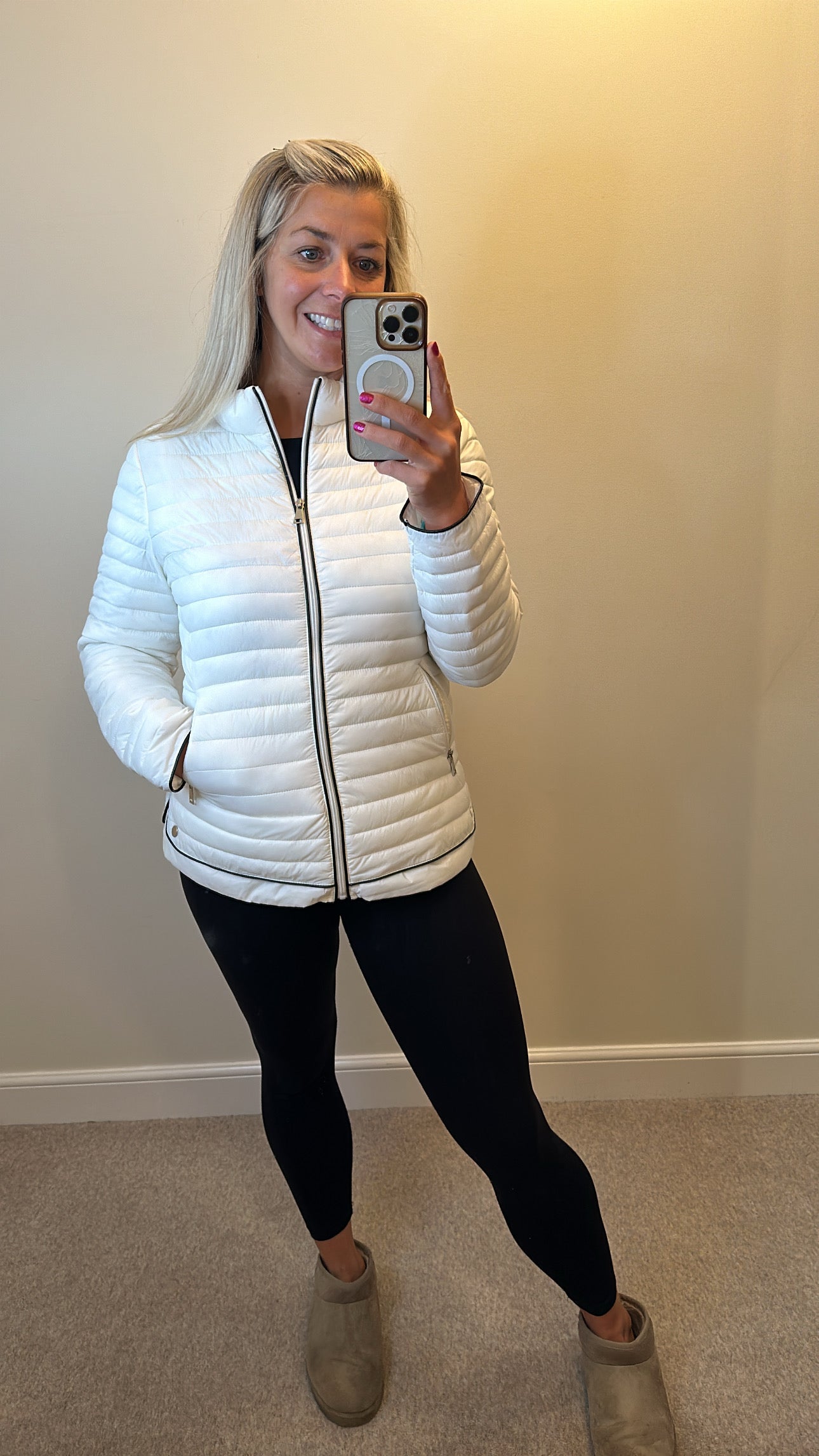 White puffer jacket unbranded fit upto size 12