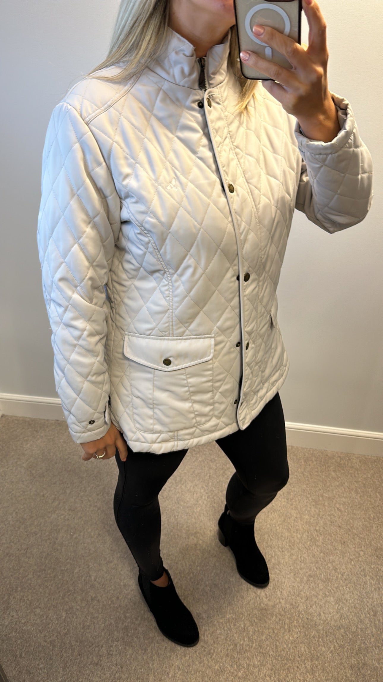 Hawkshead cream quilted jacket size 18