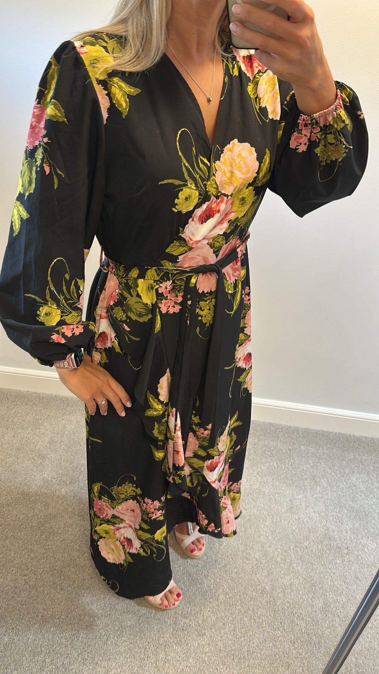 Girl in mind black floral dress size 18