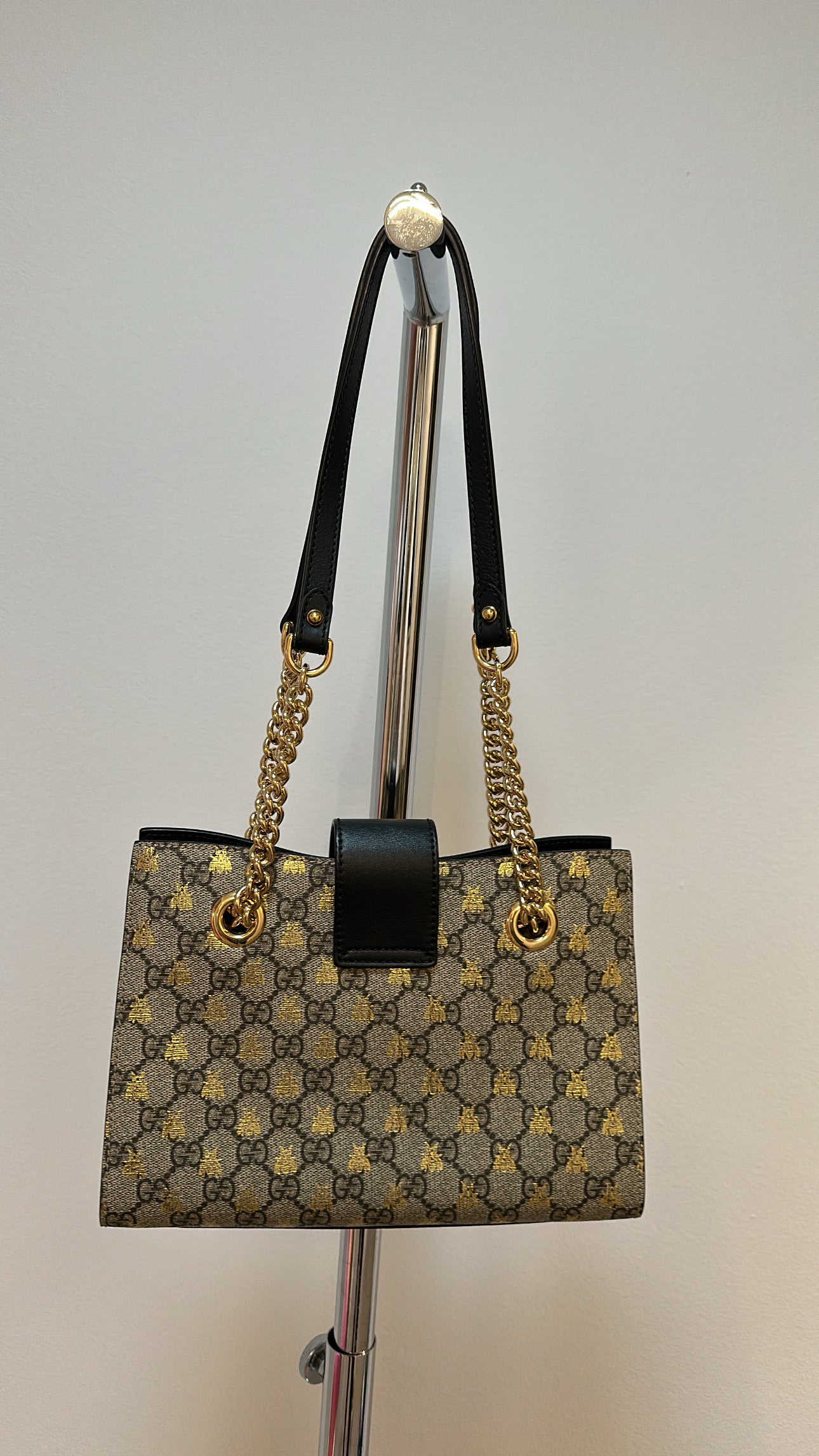 Gucci Padlock Small GG Supreme Bee shoulder tote leather bag