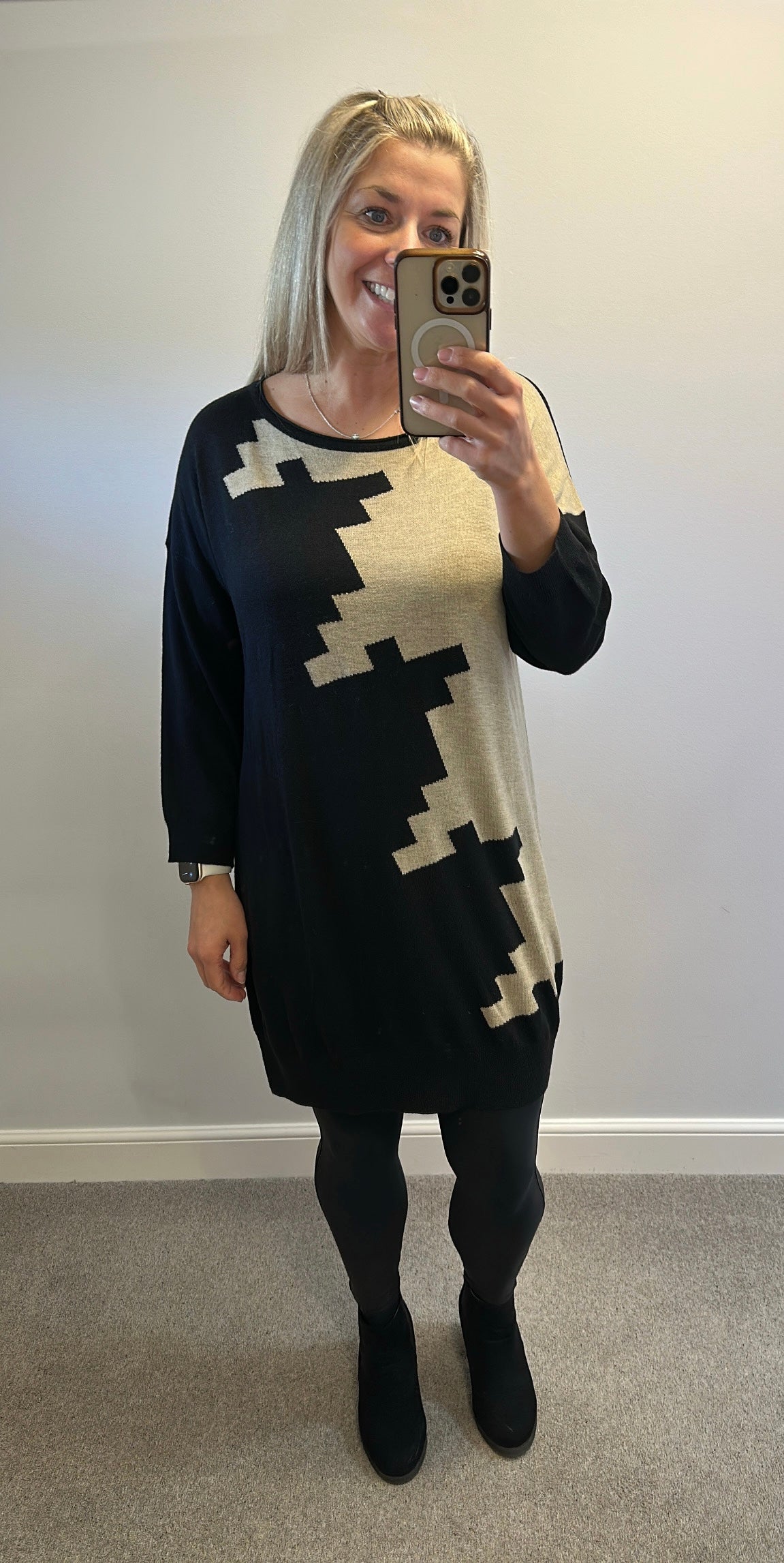 Wallis black and beige print knit dress size L would fit upto size 18